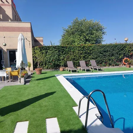Ibis Cadiz Отель