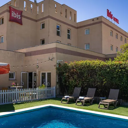 Отель Ibis Cadiz 2*