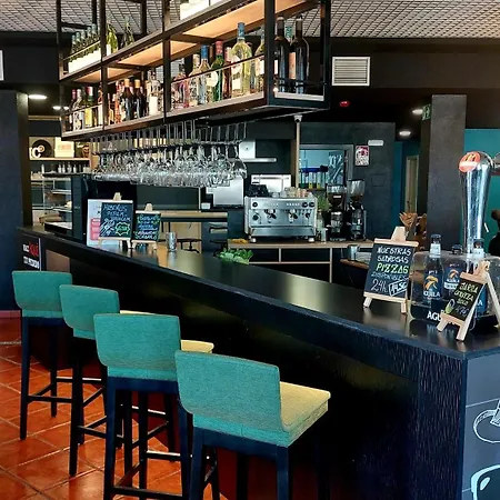 Ibis Cadiz Hotel 2*