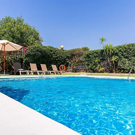 호텔 Ibis Cadiz 2*