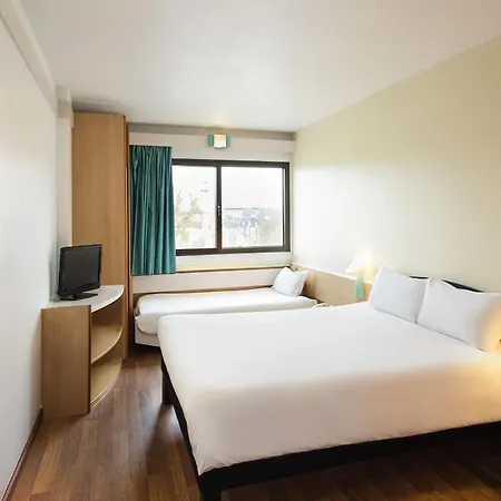 Ibis Cadiz Szálloda 2*