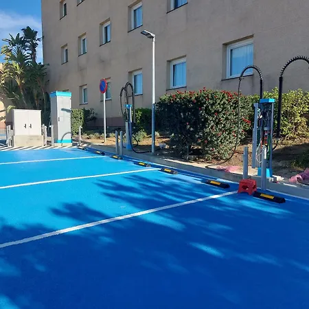 Ibis Cadiz Szálloda